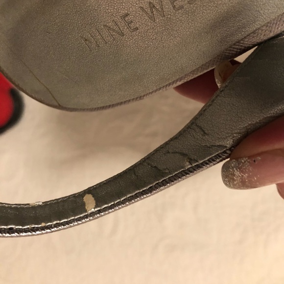 Nine West size 9M silver heels - Picture 5 of 11